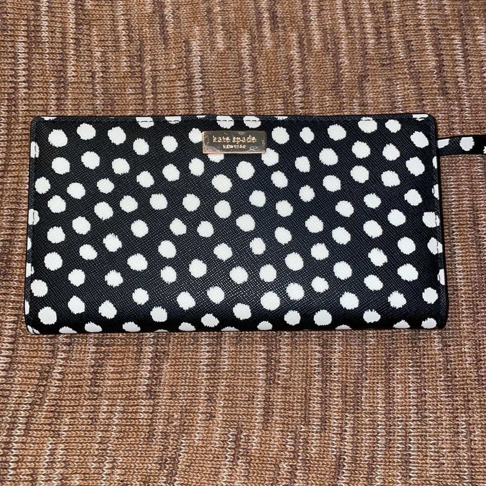 Kate spade black & white dot bi-fold wallet